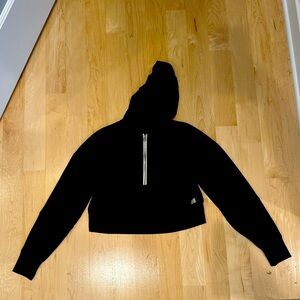 Vuori Quarter Zip Cropped Sweatshirt